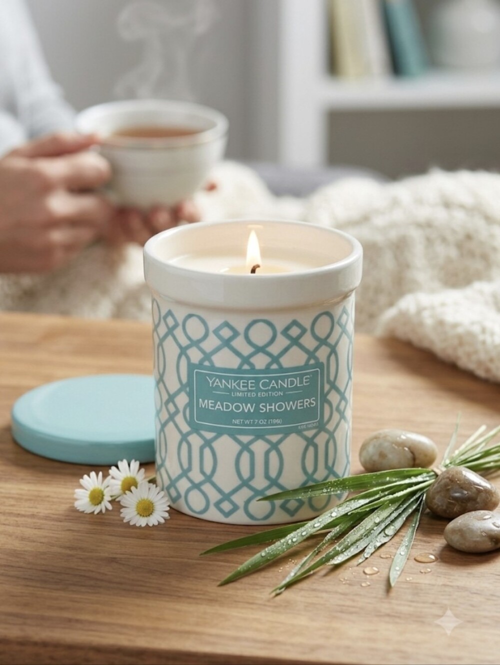 Yankee Candle Meadow Showers-Reusable Ceramic Jar and Lid-7 oz
